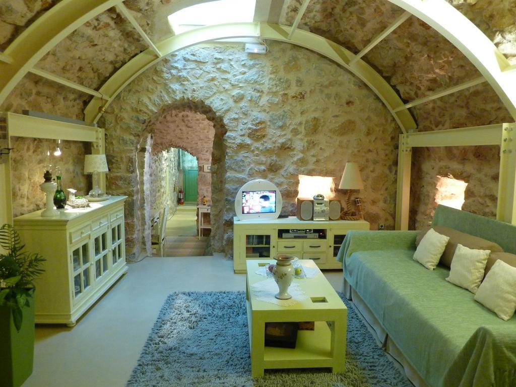 St. George Sykoussis Traditional Residence Agios Georgios Sykousis Pokój zdjęcie